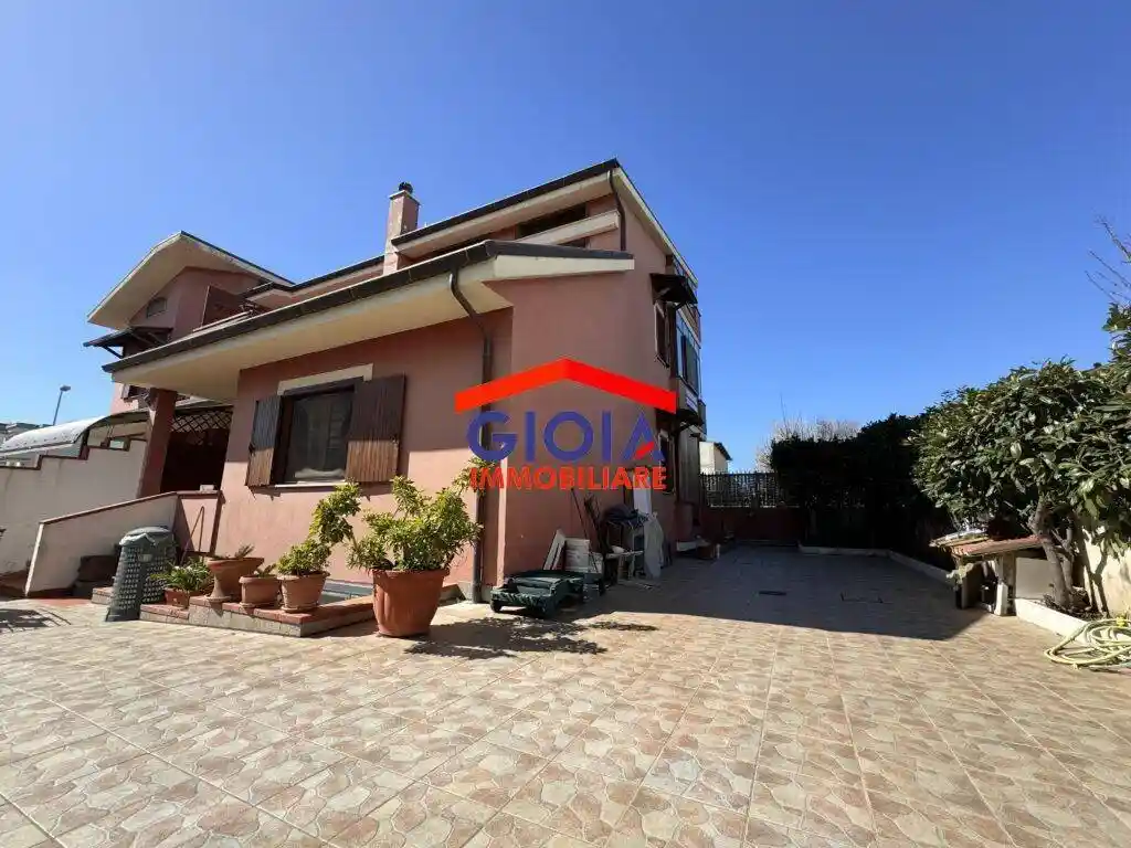 Villa in vendita a Mondragone