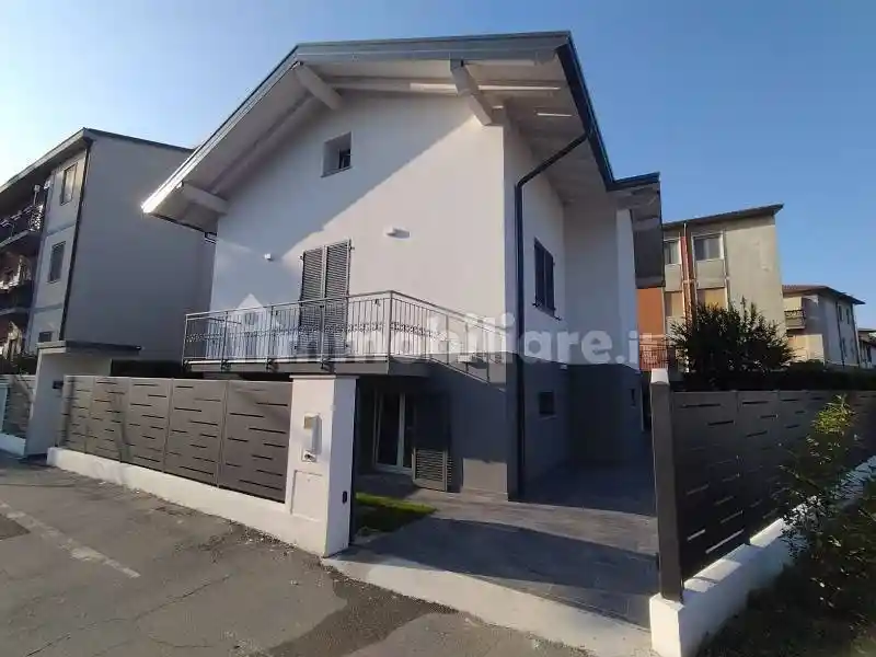 Villa in vendita a Cremona