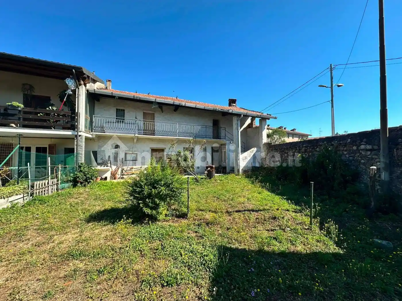 Villa in vendita a Momo