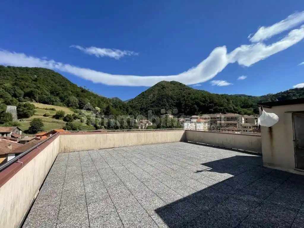 Appartamento in vendita a Campomorone