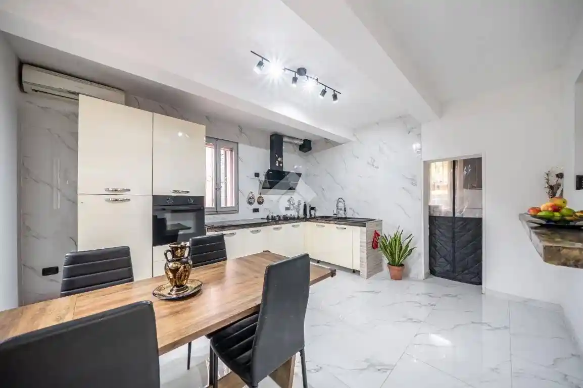 Casa indipendente in vendita a Reggio Emilia