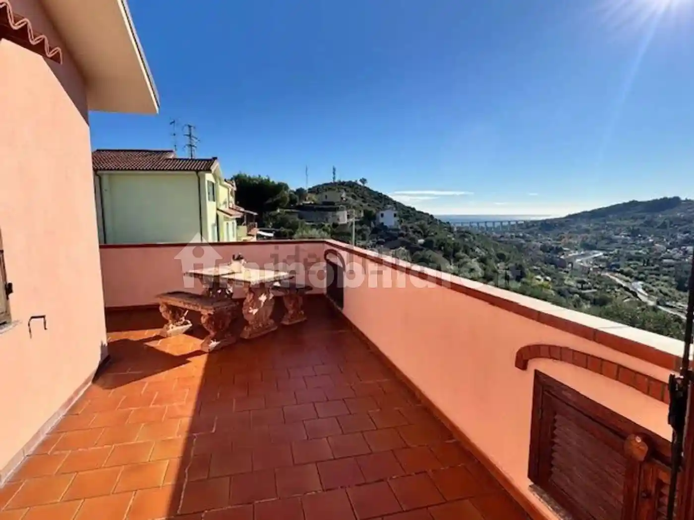 Villa in vendita a Imperia