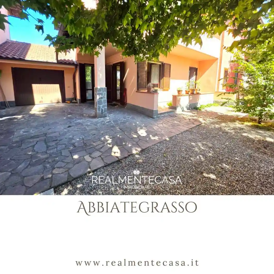 Villa in vendita a Abbiategrasso