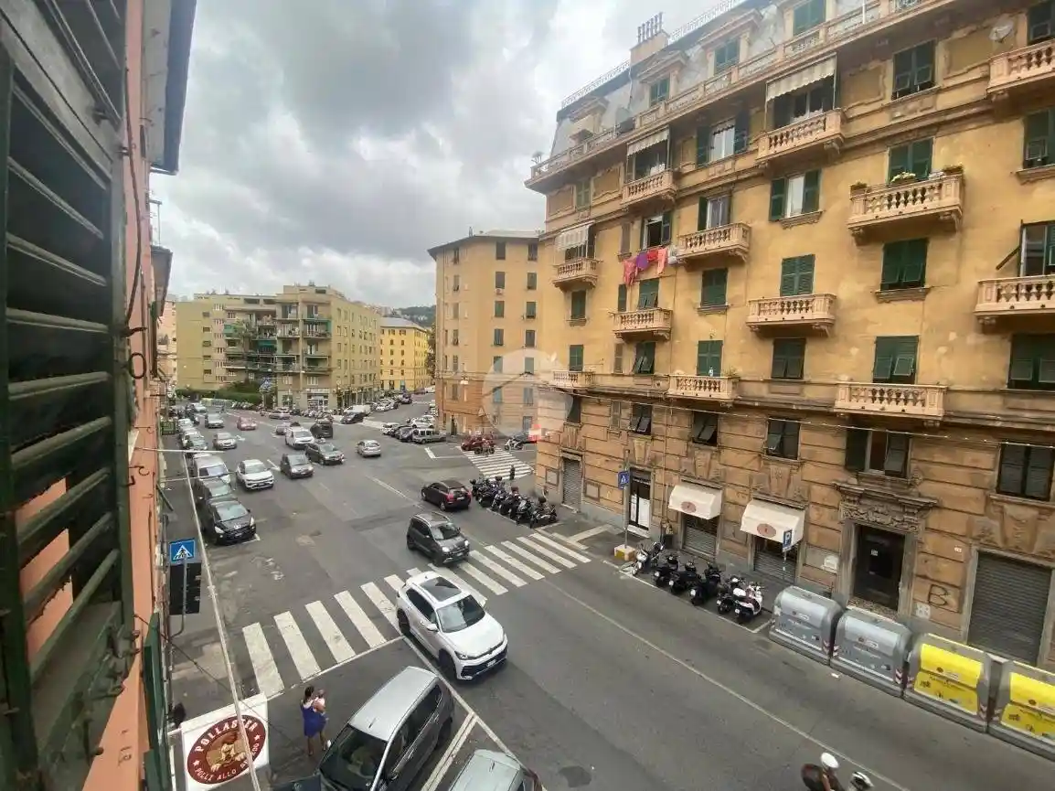 Appartamento in vendita a Genova