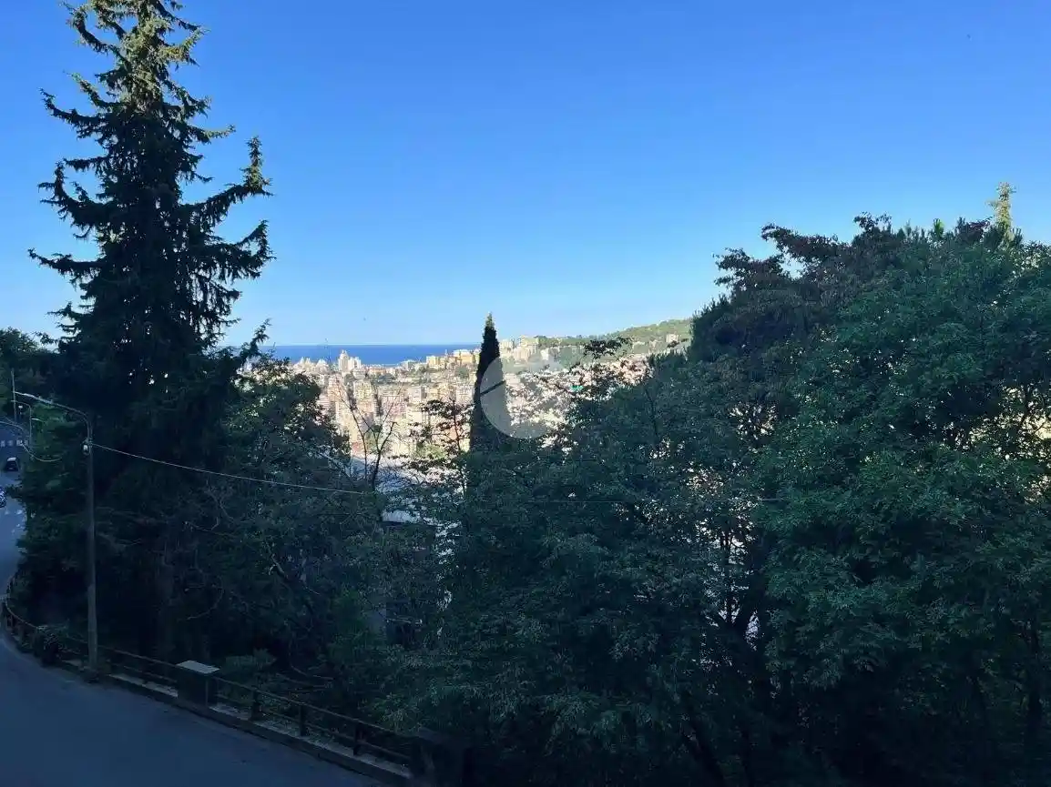 Appartamento in vendita a Genova