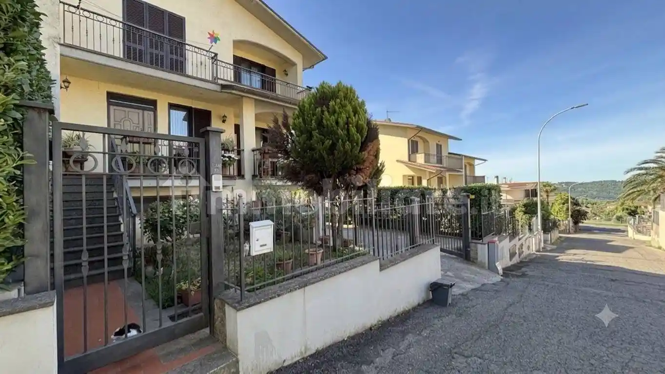 Villetta a schiera in vendita a Montefiascone