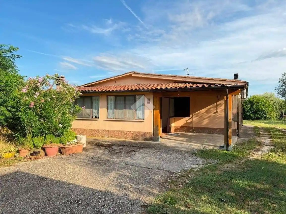 Villa in vendita a Fabrica di Roma