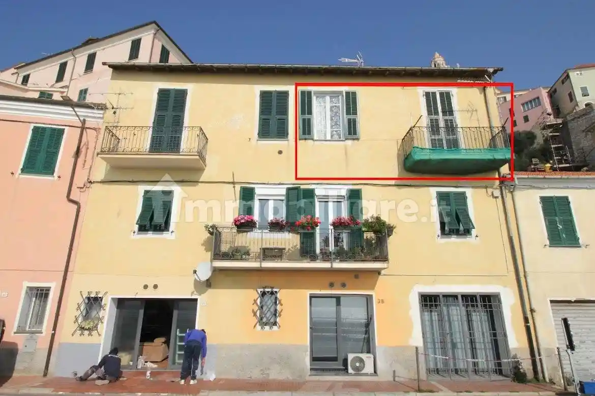 Appartamento in vendita a Cervo