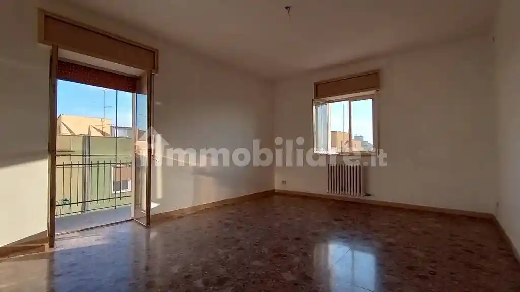 Appartamento in vendita a Taranto
