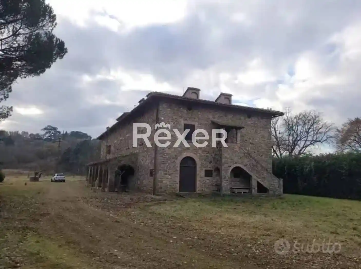Villa in vendita a Bucine