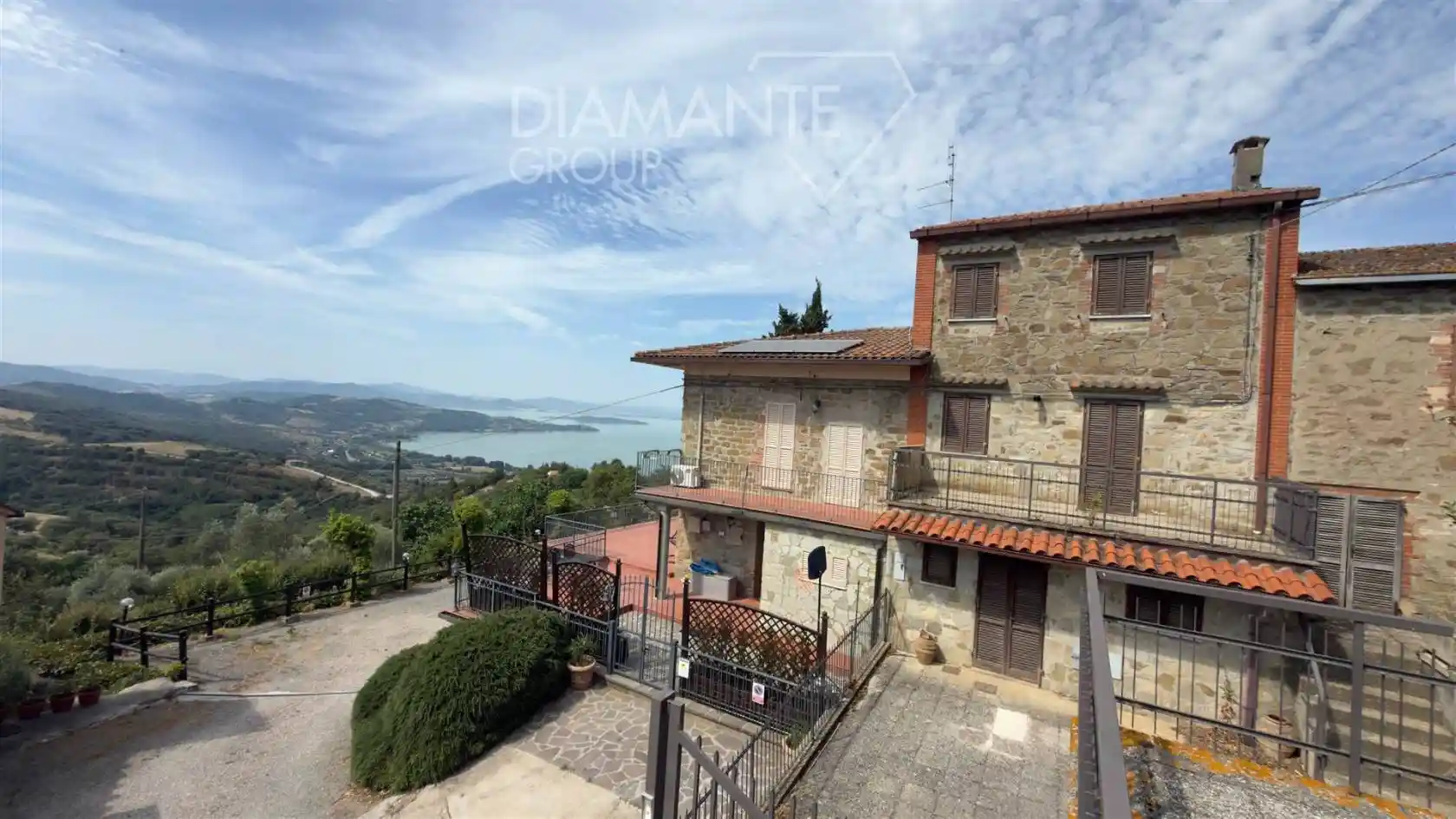 Casa indipendente in vendita a Passignano sul Trasimeno