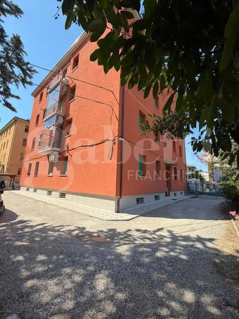 Appartamento in vendita a Bologna