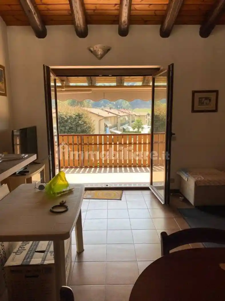 Appartamento in vendita a Marchirolo