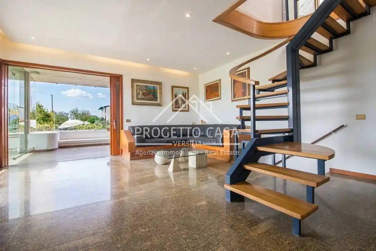 Villa in vendita a Camaiore