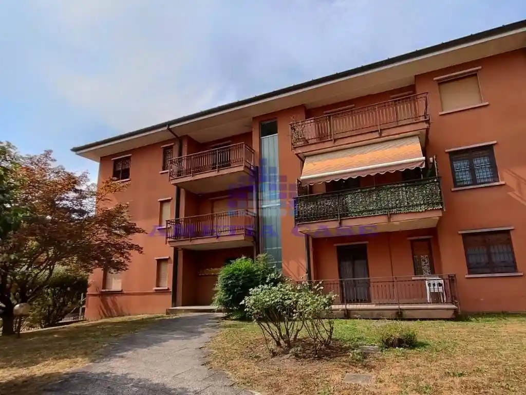 Appartamento in vendita a Verderio