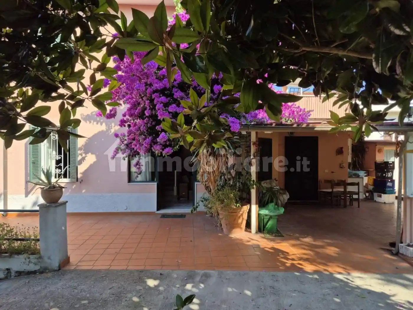 Villa in vendita a Carrara