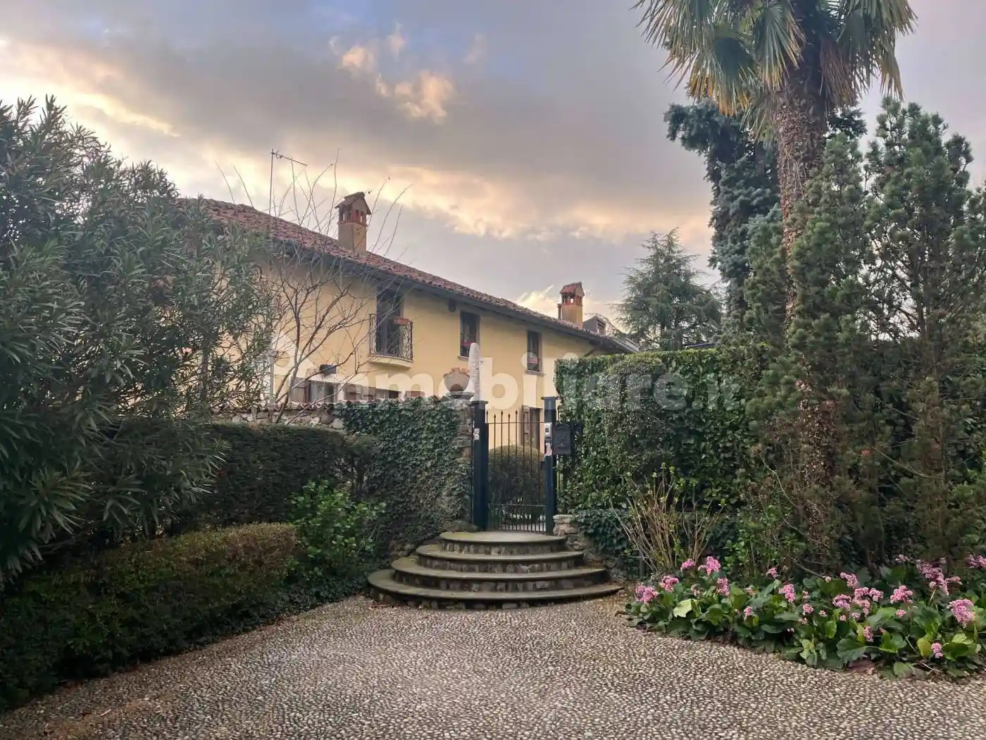 Rustico - Casale in vendita a Imbersago