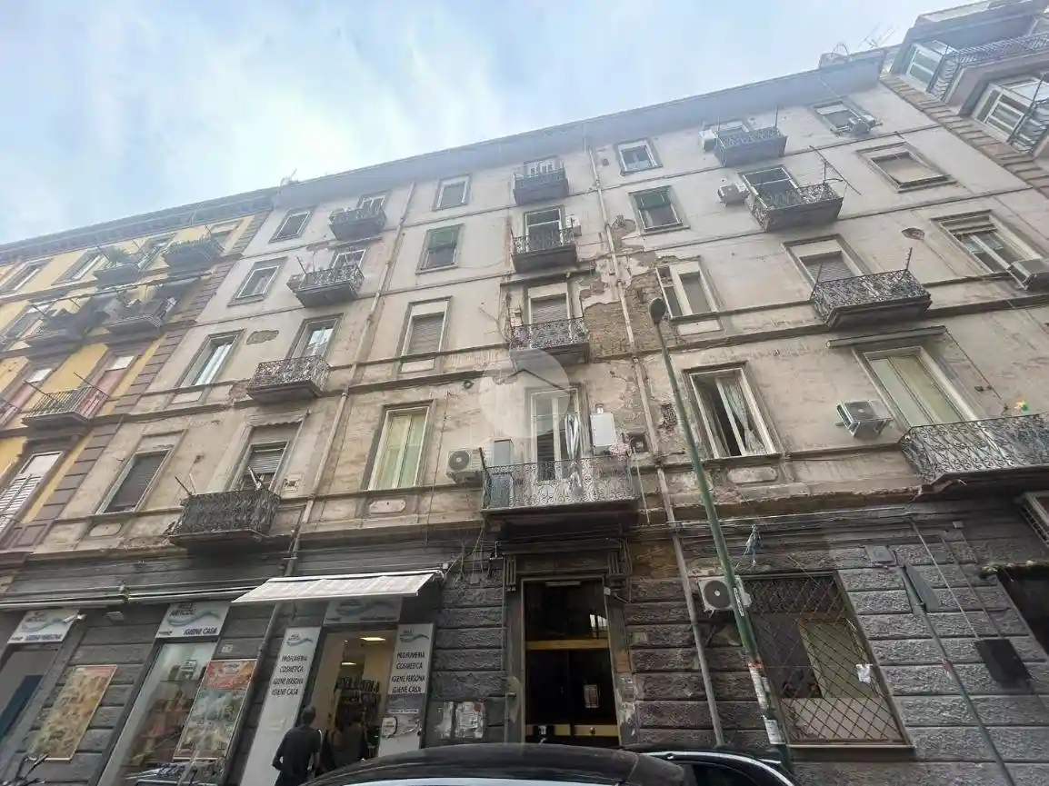 Appartamento in vendita a Napoli
