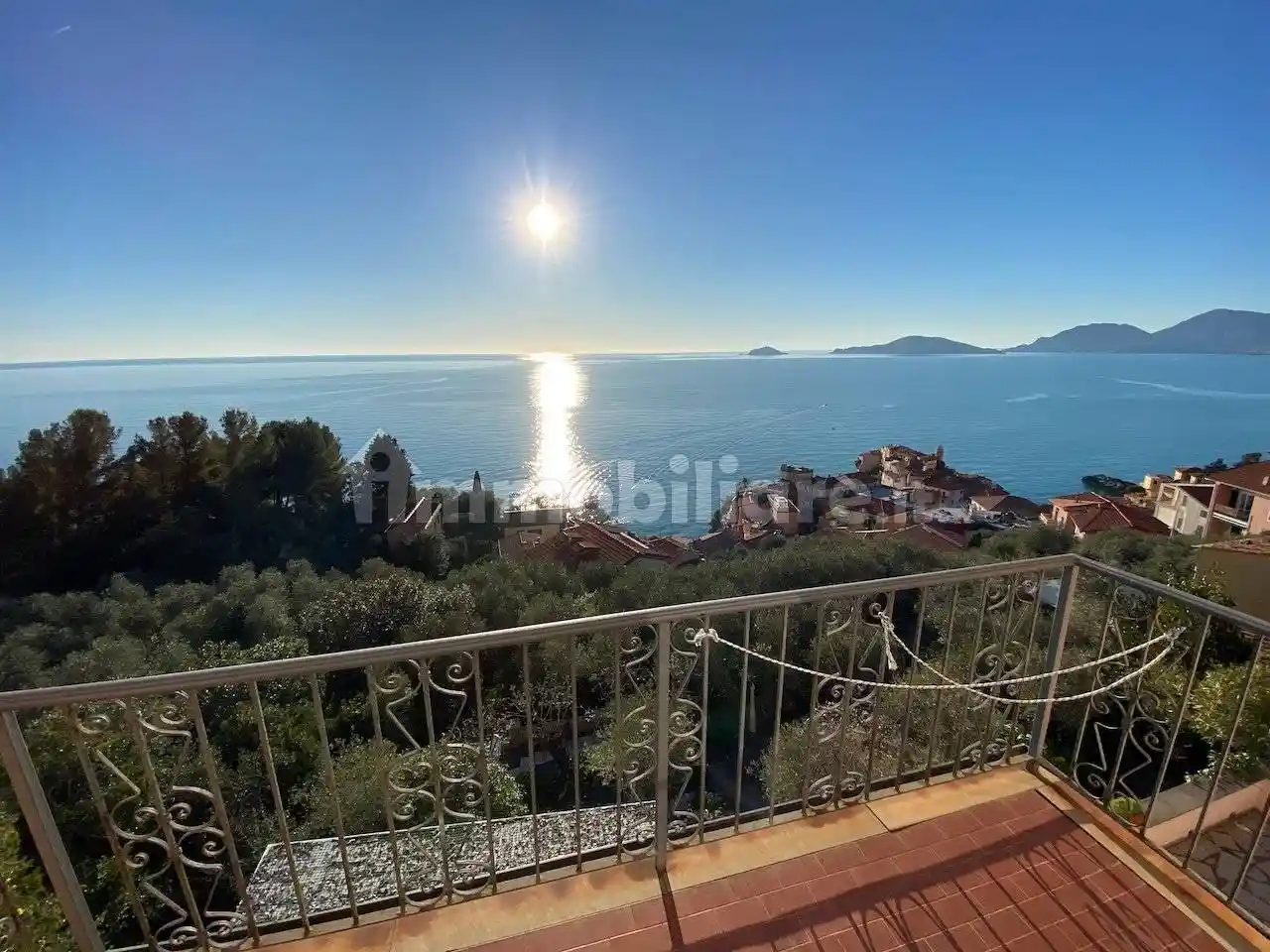Appartamento in vendita a Lerici