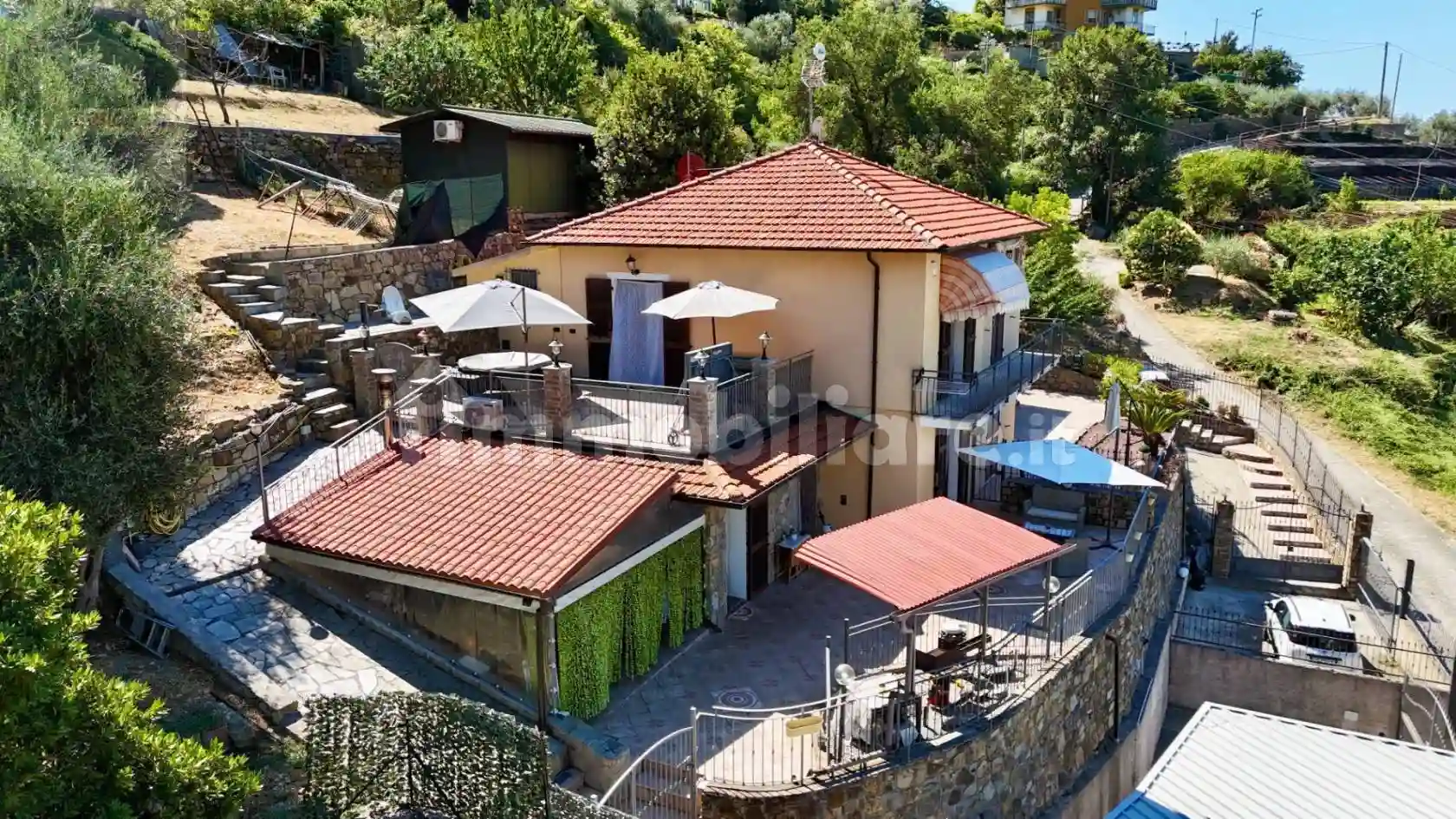 Villa - foto 2