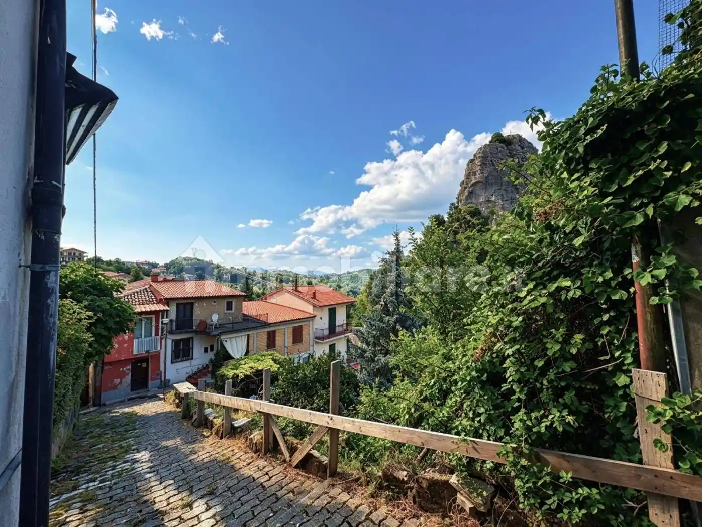 Appartamento in vendita a Pietrastornina
