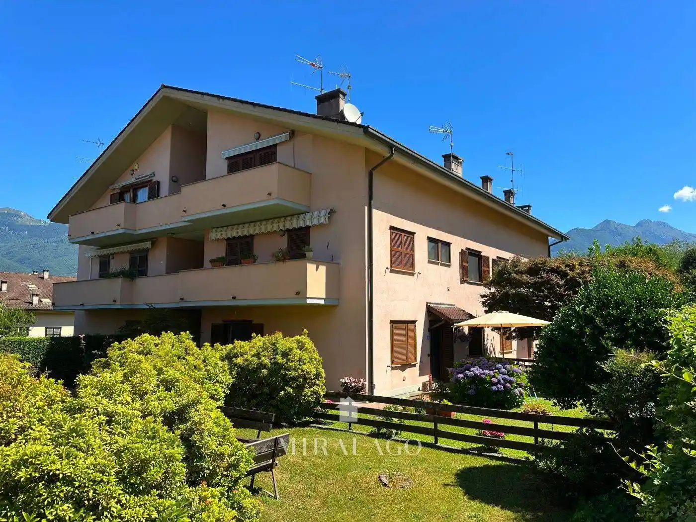 Appartamento in vendita a Colico