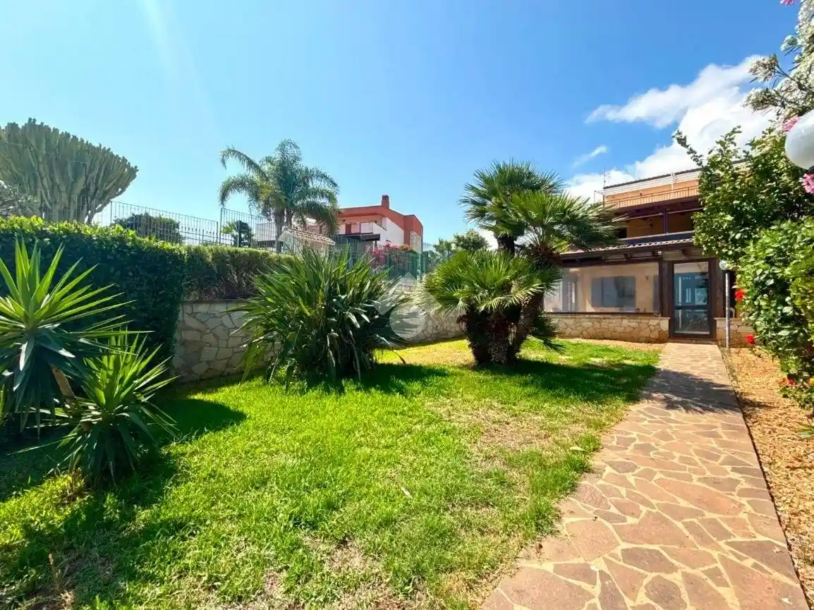 Villa in vendita a Altavilla Milicia