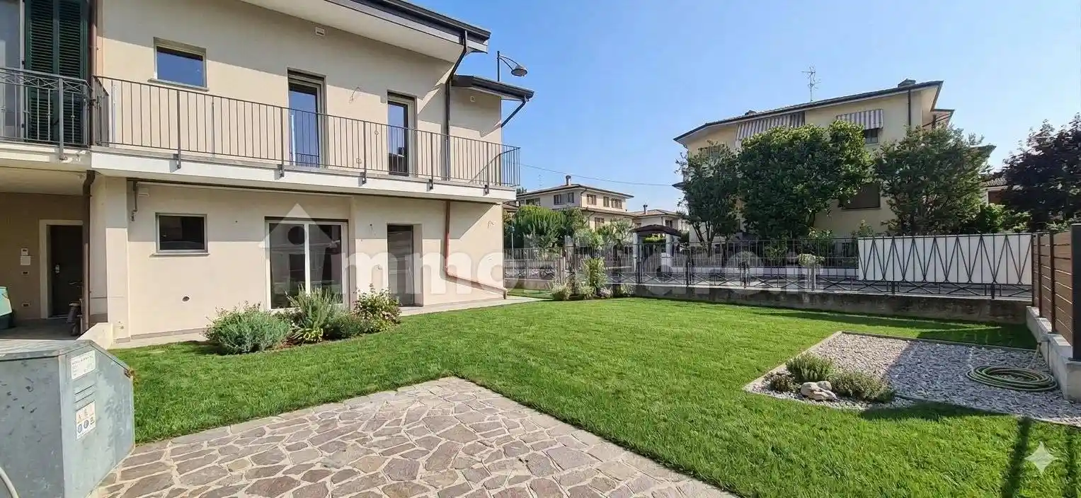 Villetta a schiera in vendita a Mozzanica