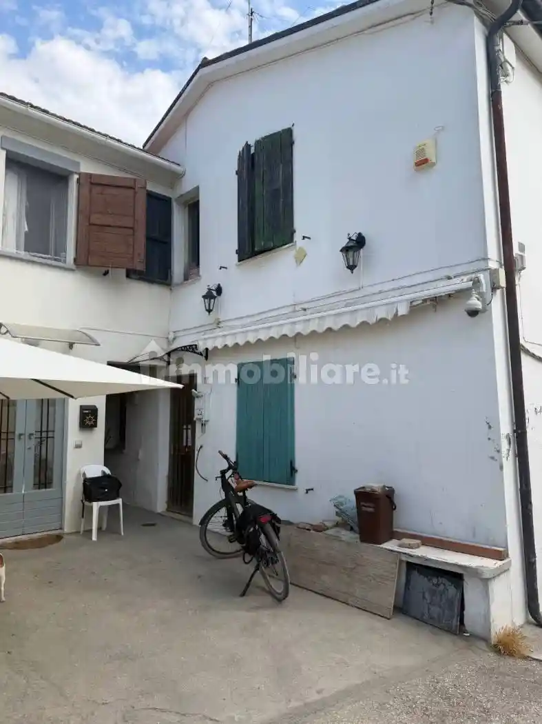 Casa indipendente in vendita a Fano