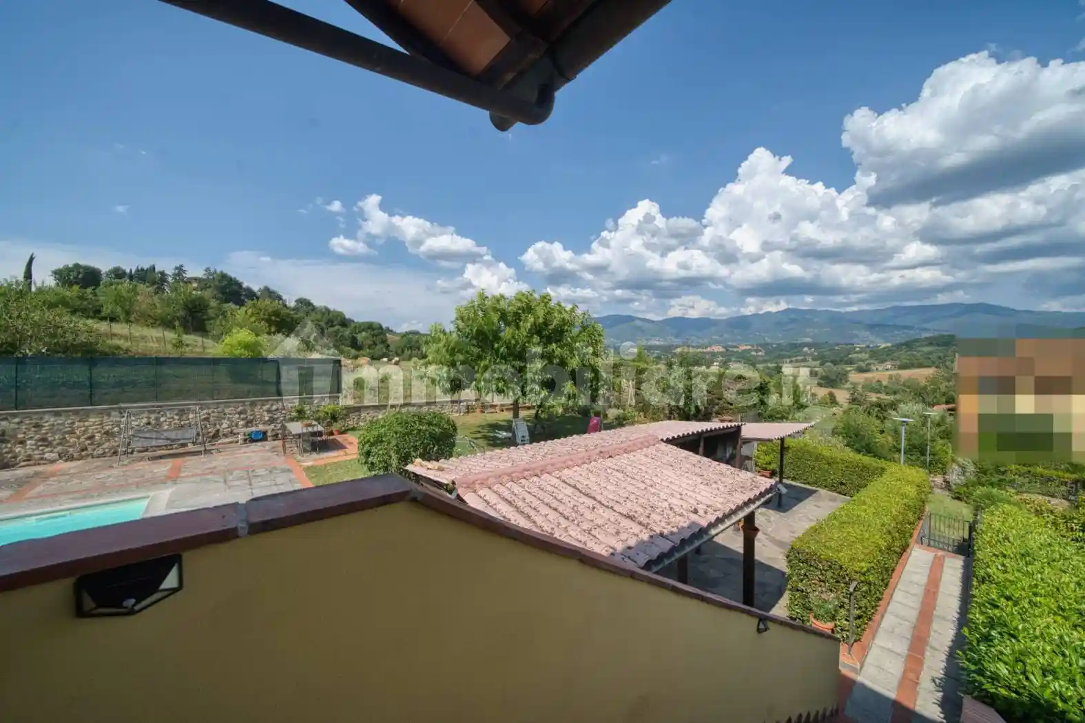 Casa indipendente in vendita a Reggello