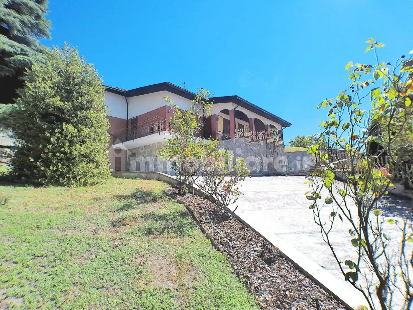 Villa in vendita a Solonghello