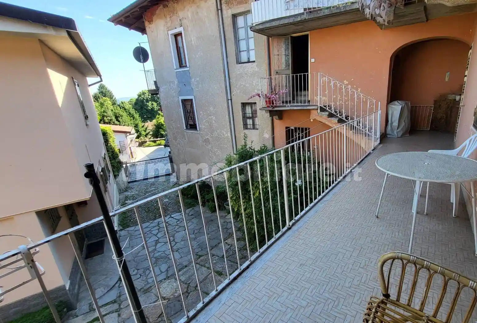 Appartamento in vendita a Laveno-Mombello