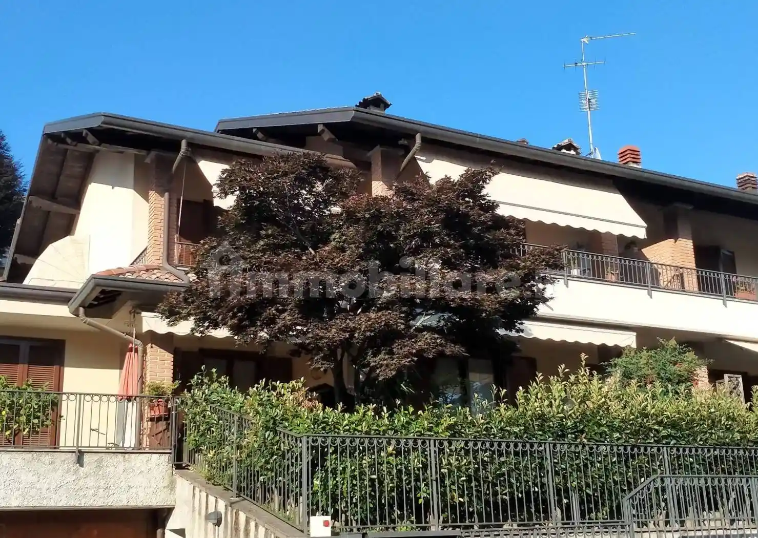 Appartamento in affitto a Capiago Intimiano