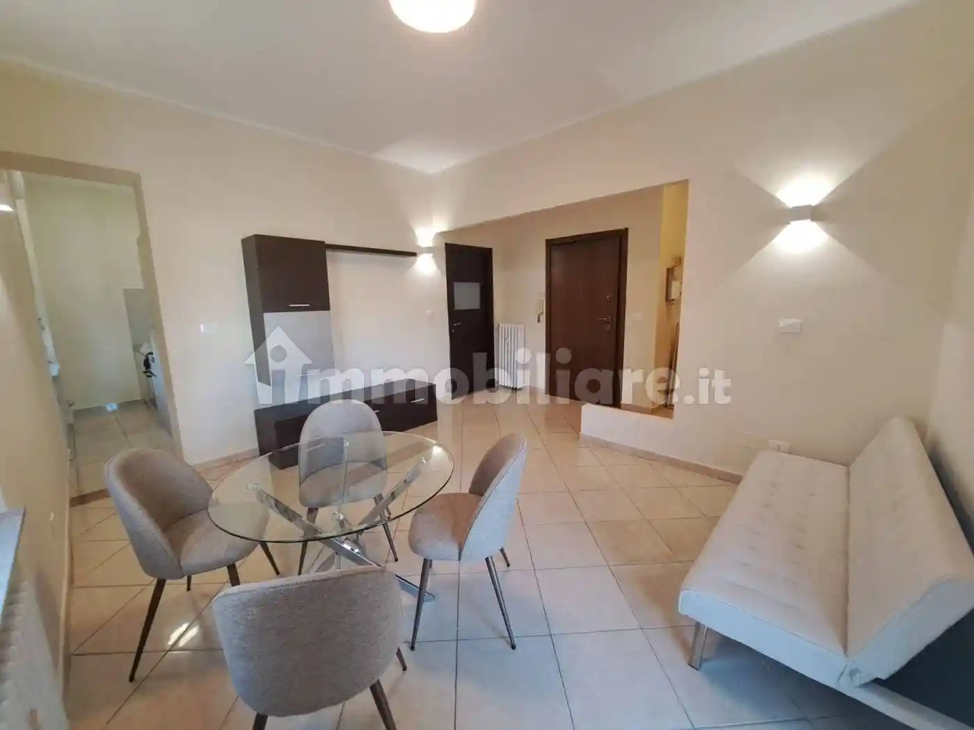 Appartamento in affitto a Valenza