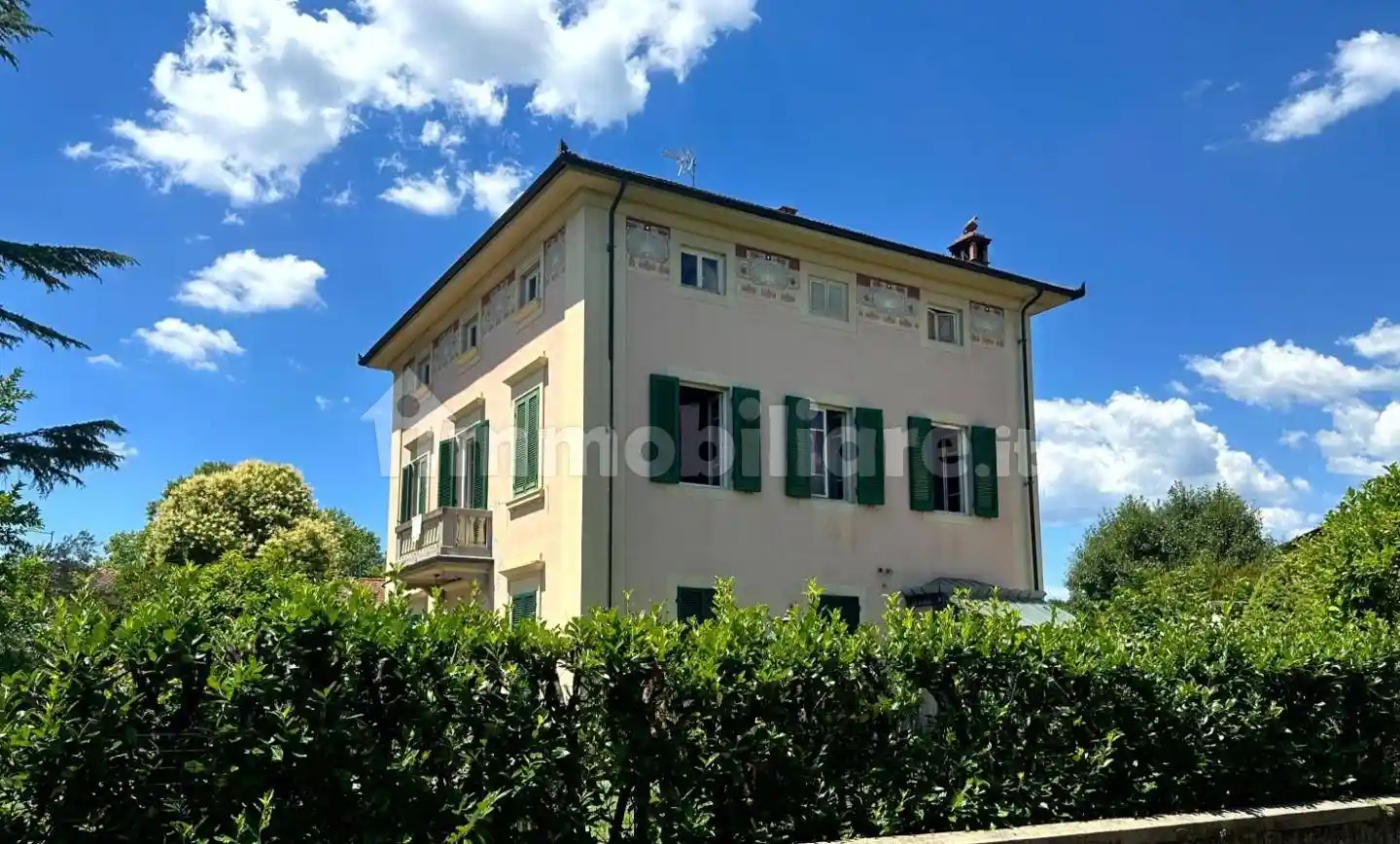 Appartamento in vendita a Lucca