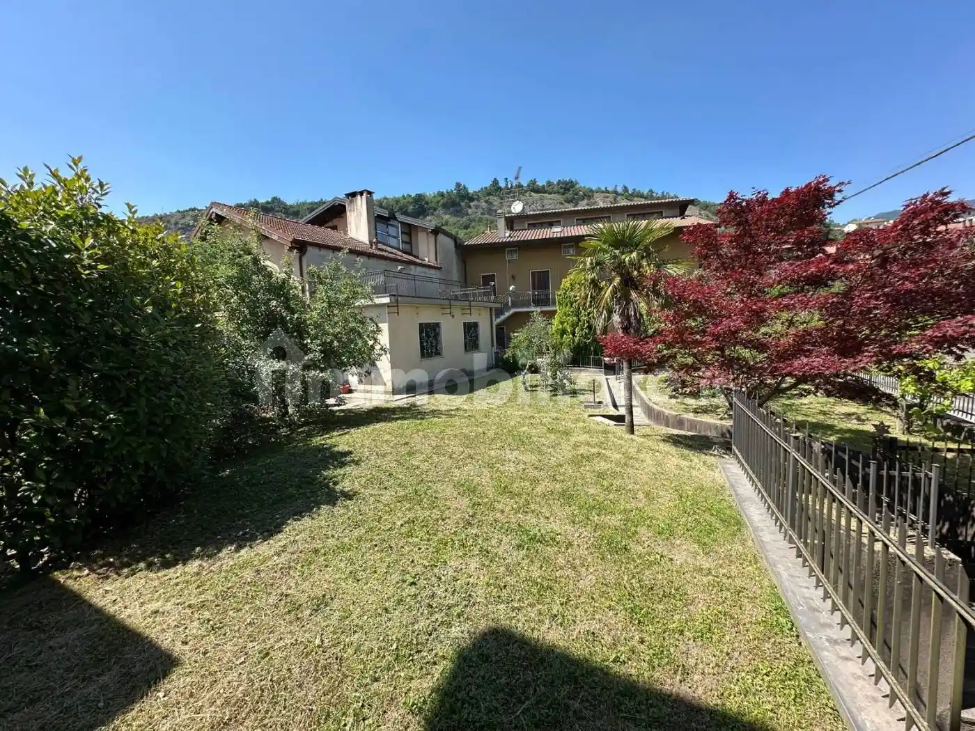 Villa in vendita a Caravate