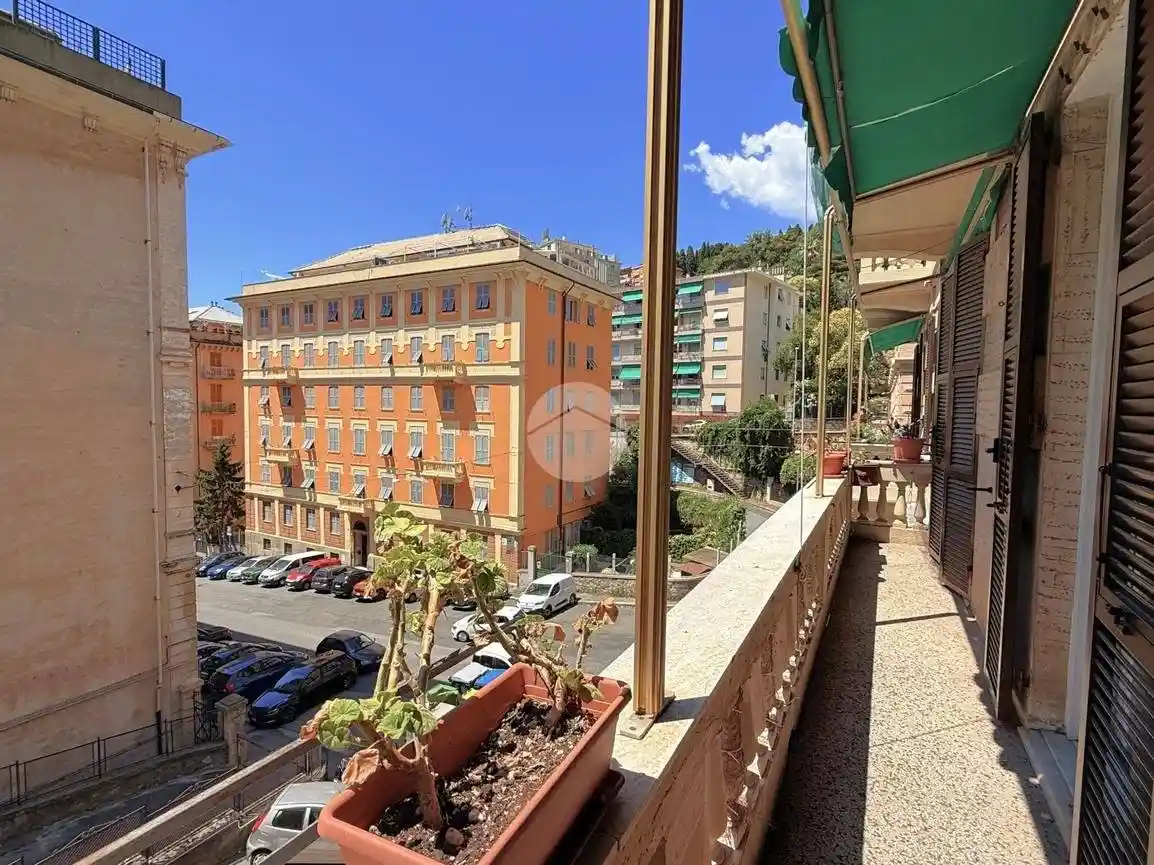 Appartamento in vendita a Genova