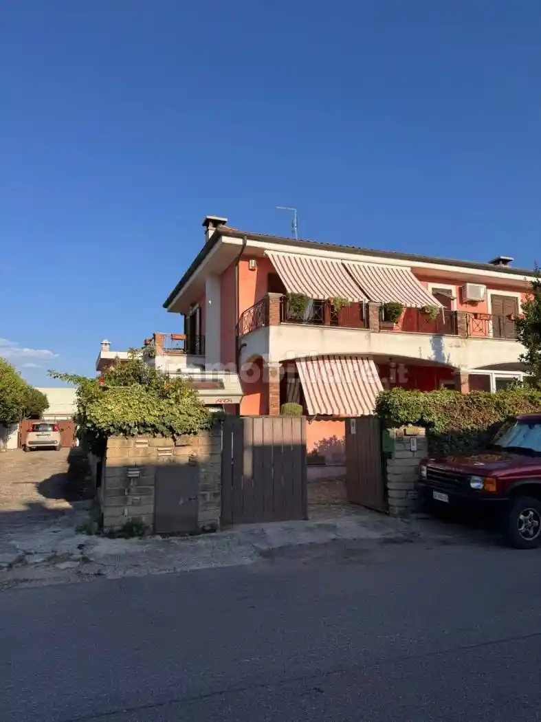 Villa in vendita a Anzio