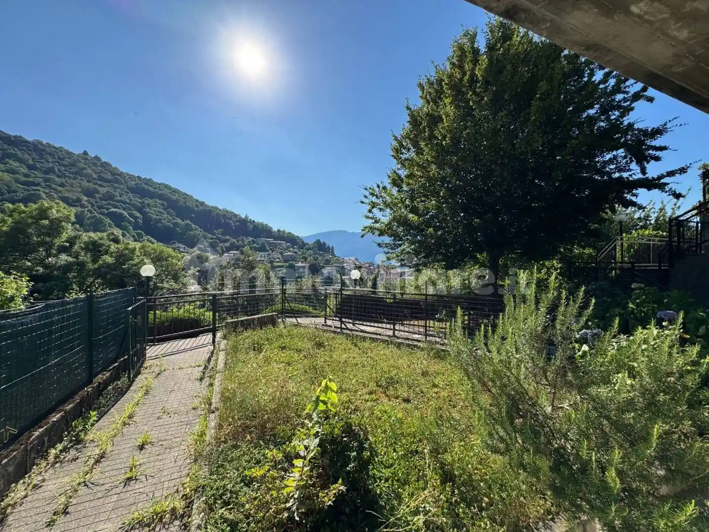 Appartamento in vendita a Faggeto Lario