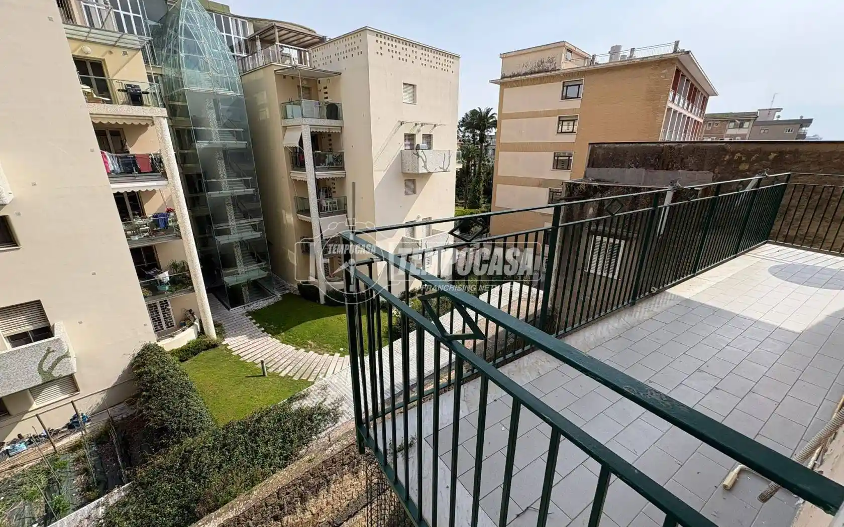 Appartamento in vendita a Napoli