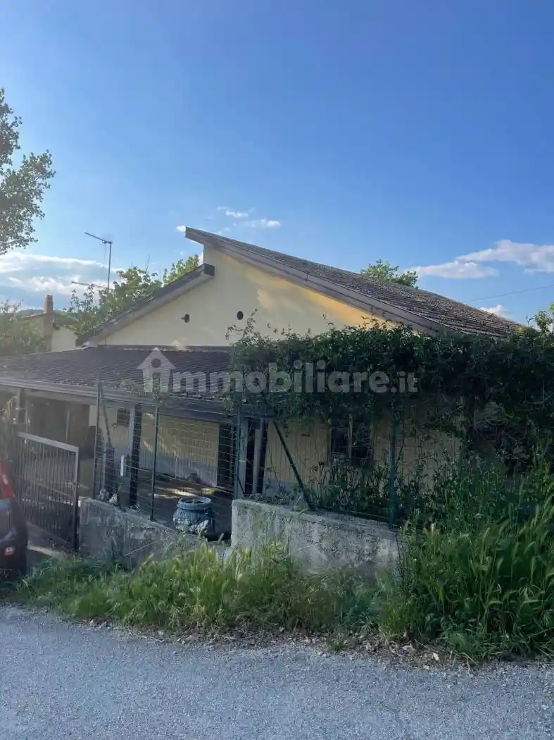 Casa indipendente in vendita a San Giorgio la Molara