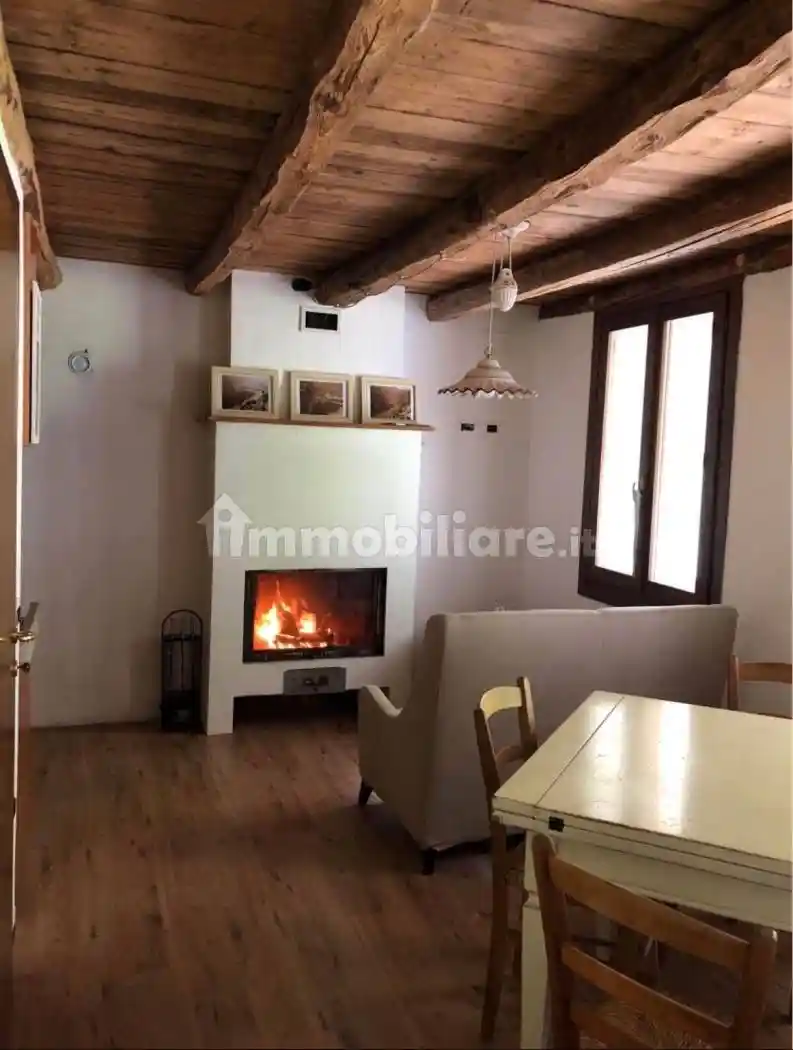 Appartamento in vendita a Valbrenta