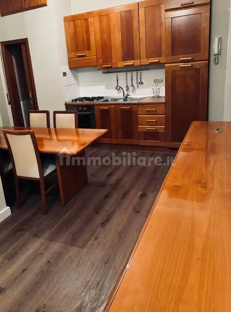 Appartamento in affitto a Napoli