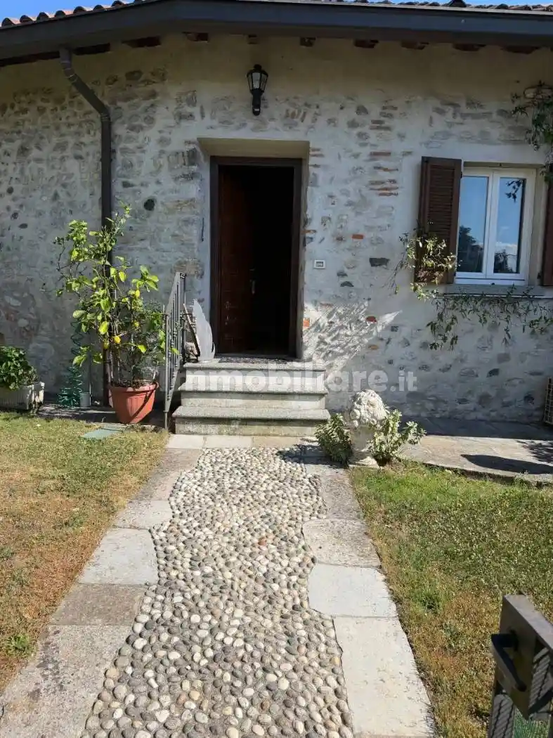 Appartamento in affitto a Como