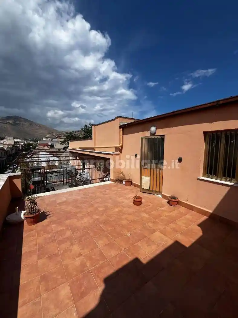 Appartamento in vendita a Palermo