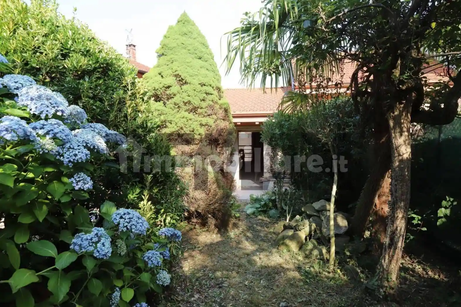 Casa indipendente in vendita a Arona