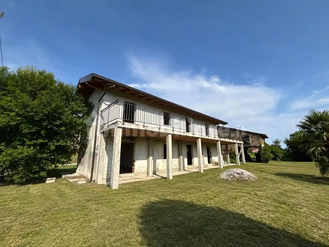 Villa in vendita a Carlino