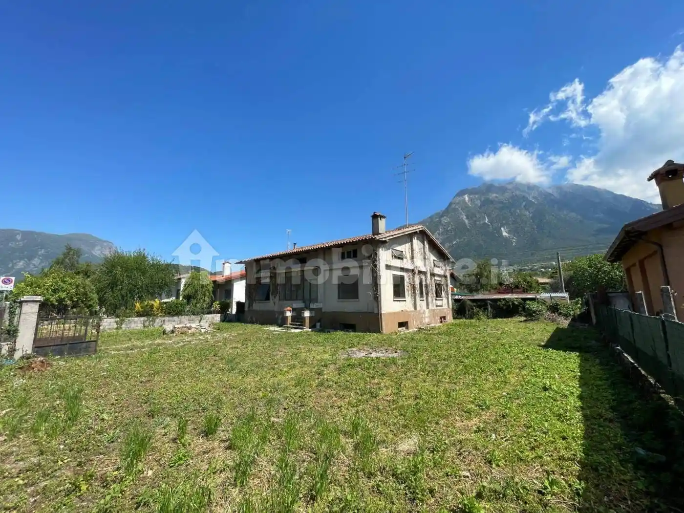Villa in vendita a Gemona del Friuli