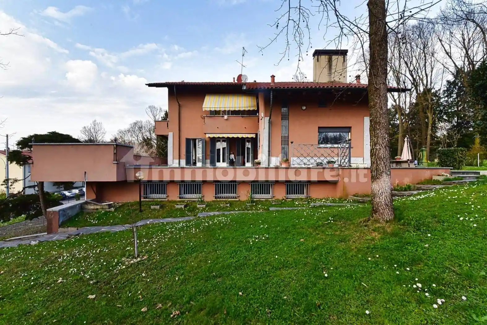 Villa in vendita a Vimercate