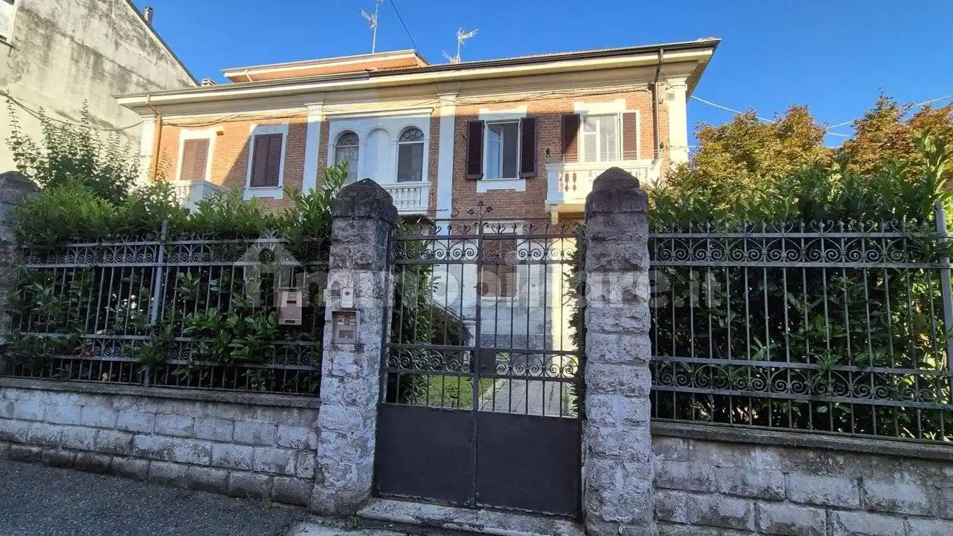 Appartamento in vendita a Valenza
